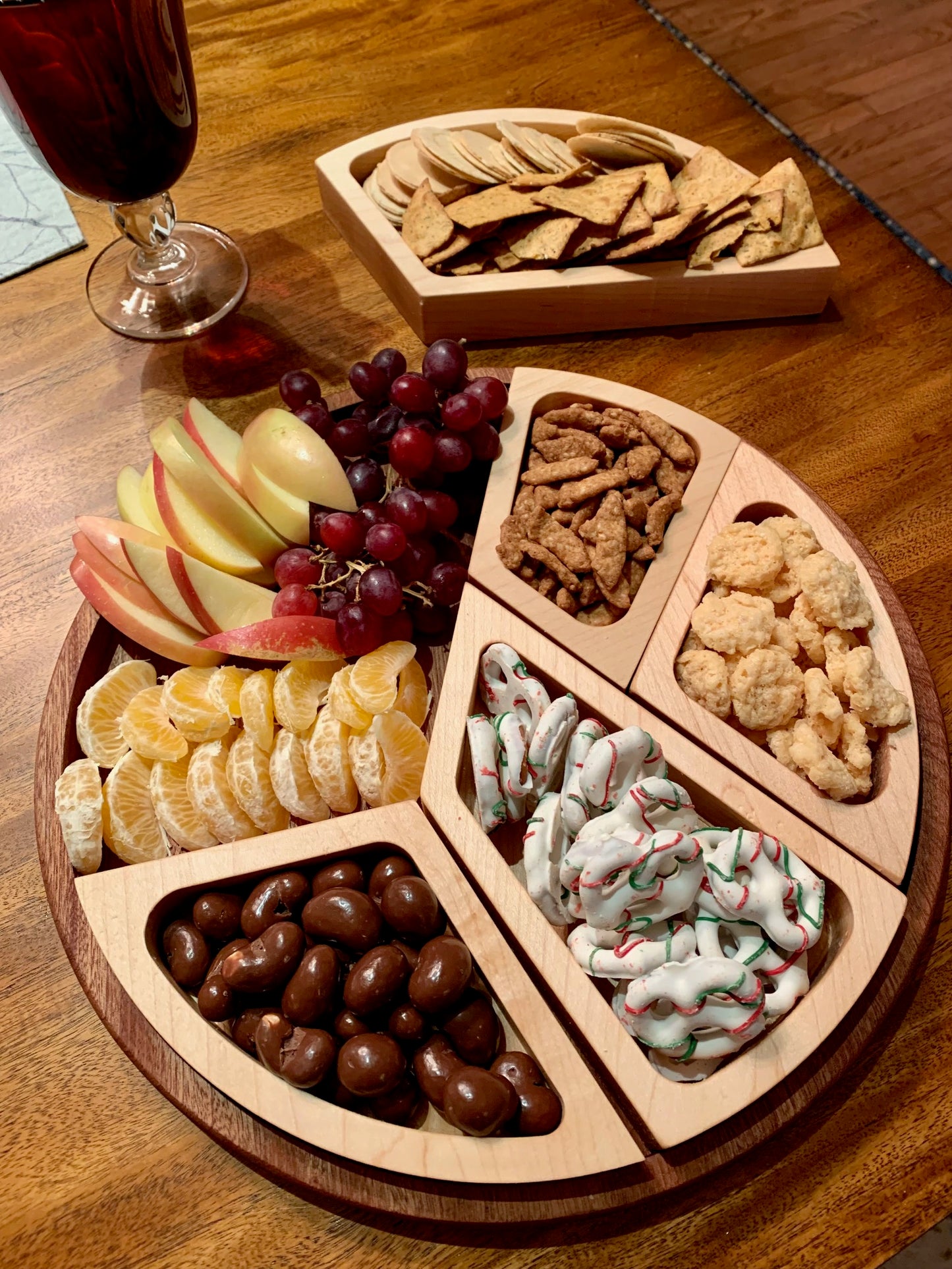 Puzzle serving tray